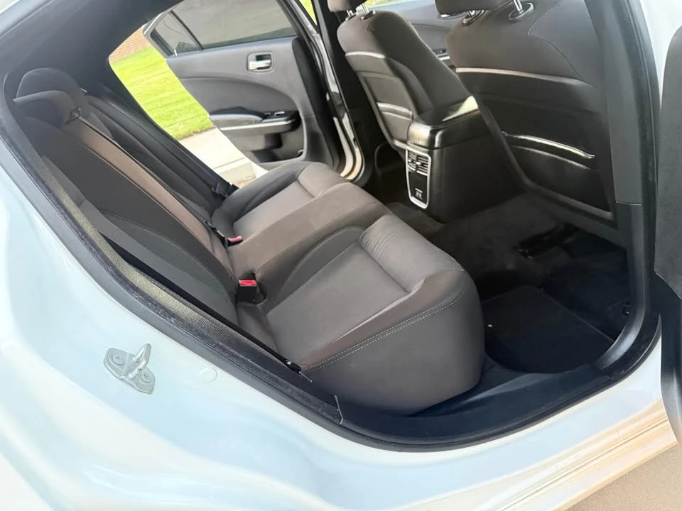 2015 Dodge Charger 7th Gen - Image 16 of 20