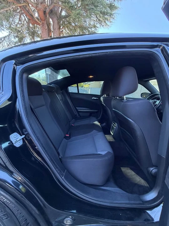 2015 Dodge Charger 7th Gen - Image 16 of 18