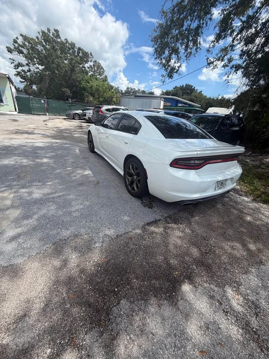 2015 Dodge Charger 7th Gen - Image 5 of 5
