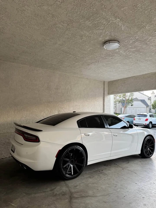 2015 Dodge Charger 7th Gen - Image 4 of 7