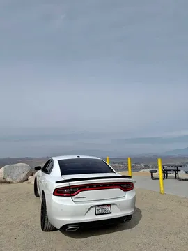 2015 Dodge Charger SXT Sedan 4D