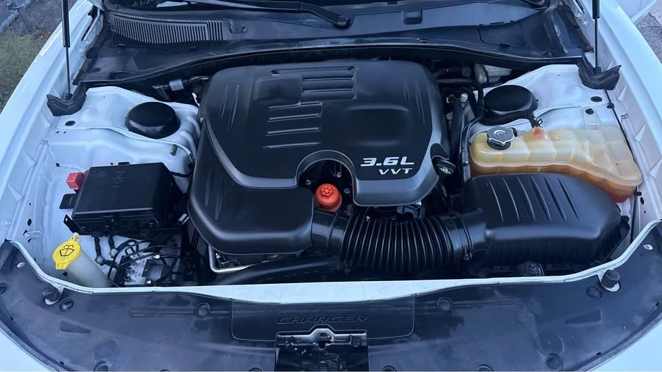 2015 Dodge Charger 7th Gen - Image 9 of 9