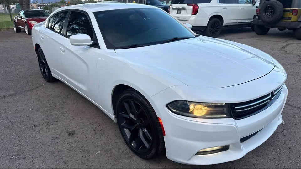 2015 Dodge Charger 7th Gen - Image 2 of 9