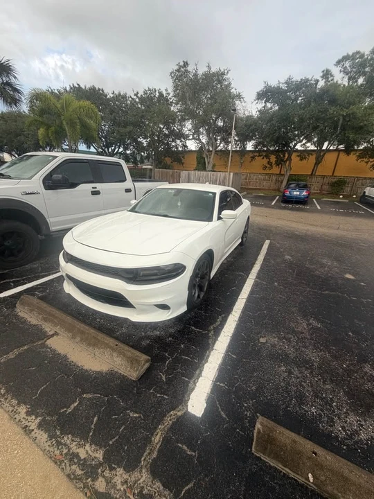 2015 Dodge Charger 7th Gen - Image 2 of 5