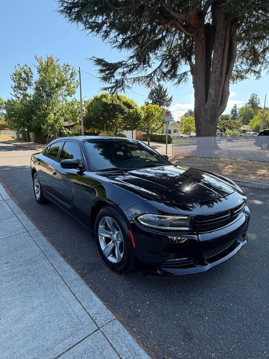 2015 Dodge Charger 7th Gen - Image 2 of 18