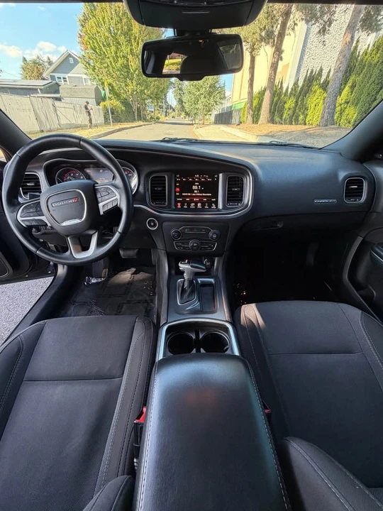2015 Dodge Charger 7th Gen - Image 12 of 18