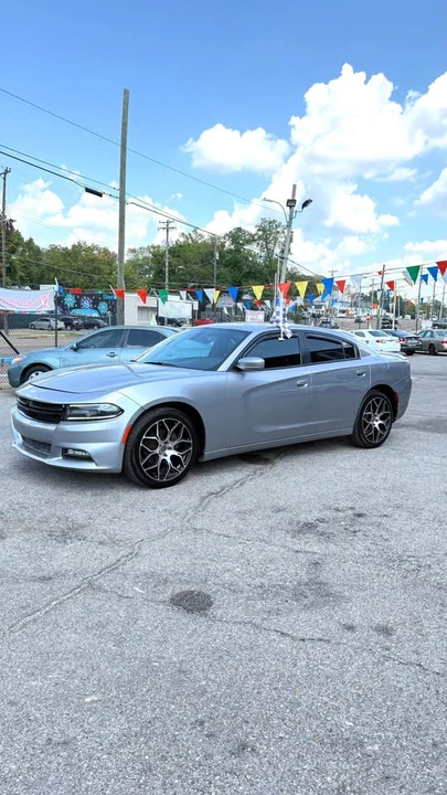 2015 Dodge Charger 7th Gen - Image 4 of 15