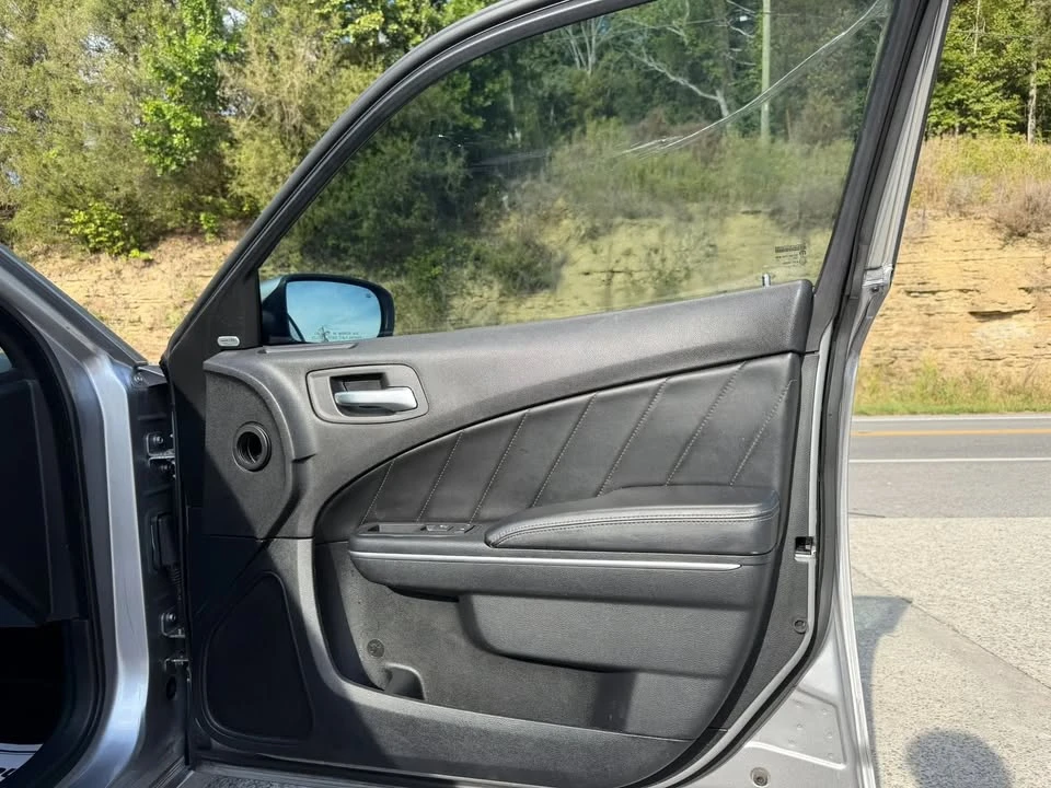 2015 Dodge Charger 7th Gen - Image 11 of 19