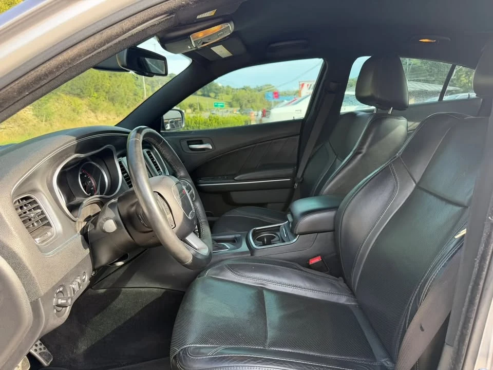 2015 Dodge Charger 7th Gen - Image 10 of 19