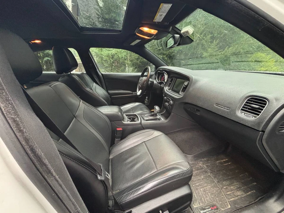 2015 Dodge Charger 7th Gen - Image 3 of 8
