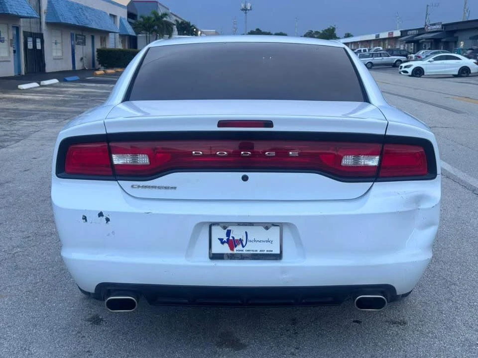 2015 Dodge Charger SRT & 392 7th Gen - Image 5 of 11
