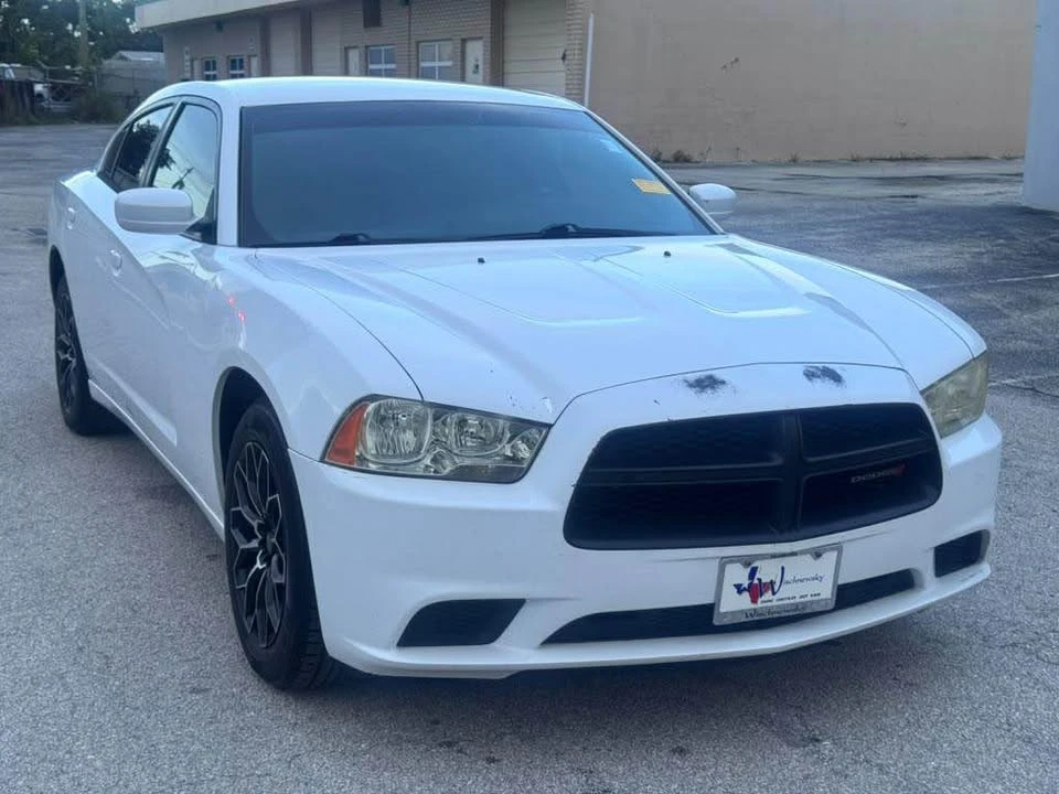 2015 Dodge Charger SRT & 392 7th Gen - Image 2 of 11