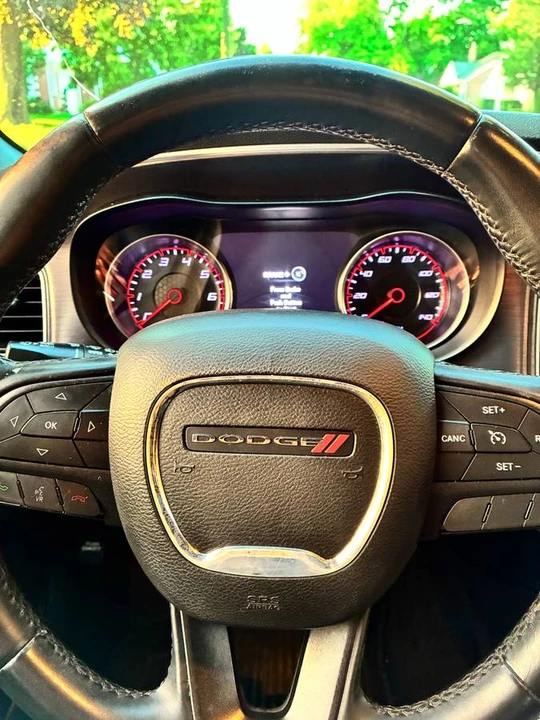 2015 Dodge Charger 7th Gen - Image 5 of 9