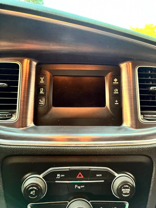 2015 Dodge Charger 7th Gen - Image 6 of 9