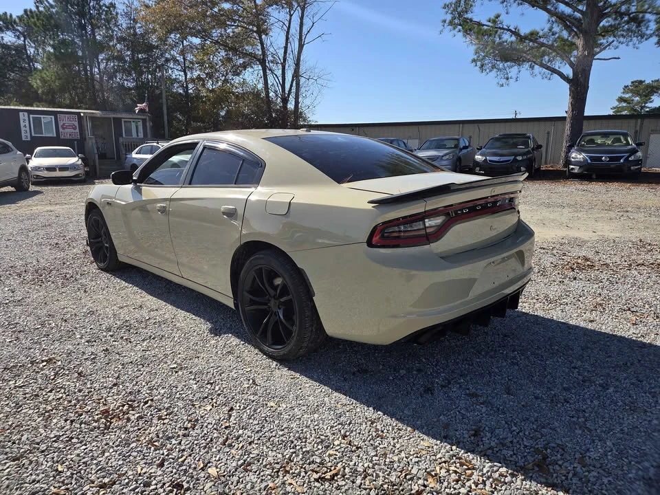 2015 Dodge Charger 7th Gen - Image 4 of 8