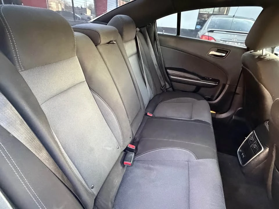 2015 Dodge Charger 7th Gen - Image 12 of 15