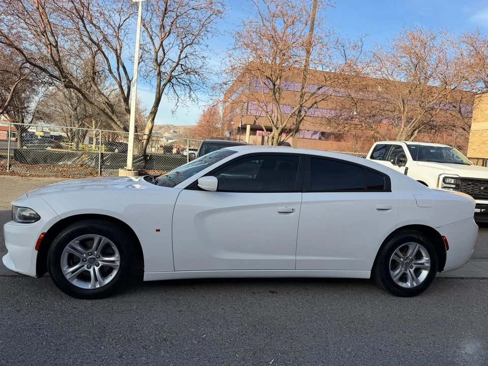 2015 Dodge Charger 7th Gen - Image 2 of 15