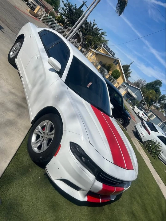 2015 Dodge Charger 7th Gen - Image 2 of 15