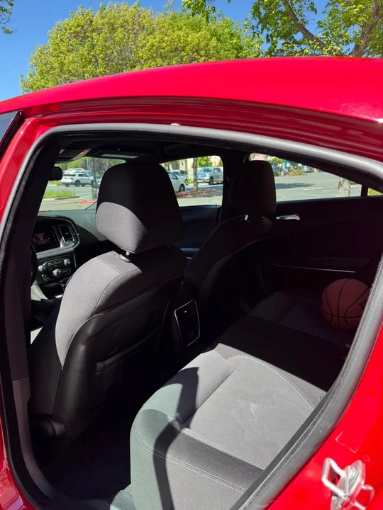 2015 Dodge Charger 7th Gen - Image 10 of 20