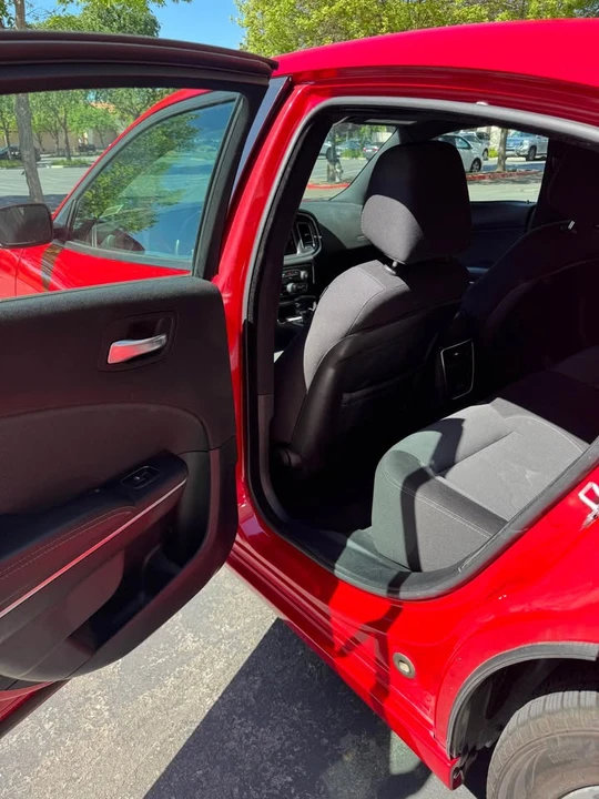 2015 Dodge Charger 7th Gen - Image 9 of 20