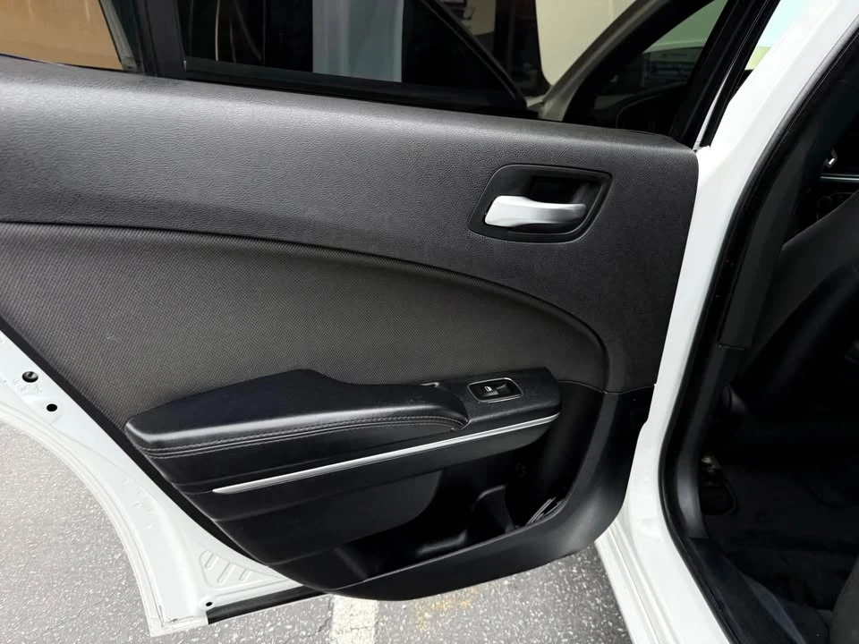 2015 Dodge Charger 7th Gen - Image 12 of 14