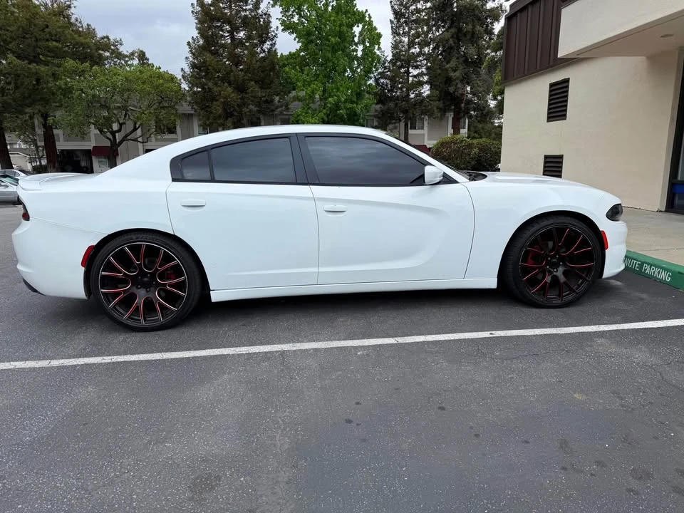 2015 Dodge Charger 7th Gen - Image 4 of 14