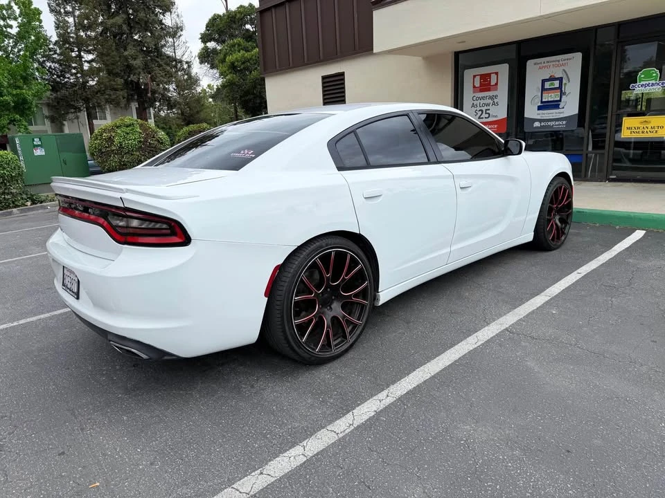 2015 Dodge Charger 7th Gen - Image 5 of 14