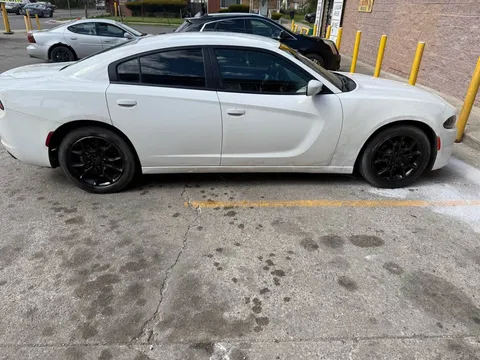 2015 Dodge Charger Sedan 4D