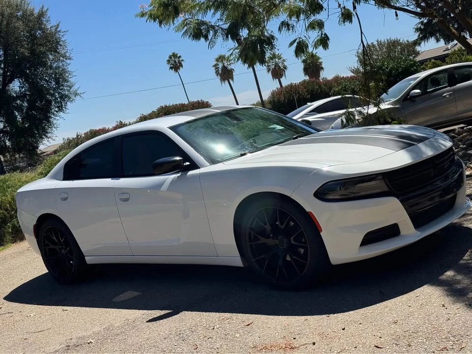 2015 Dodge Charger 7th Gen - Image 2 of 8
