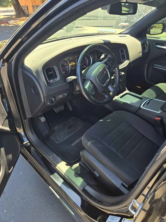 2015 Dodge Charger 7th Gen - Image 14 of 16