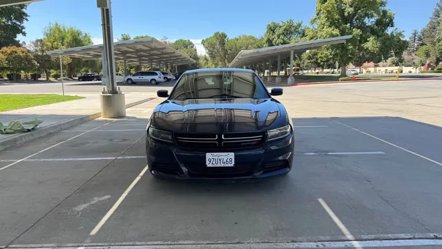 2015 Dodge Charger Sedan 4D