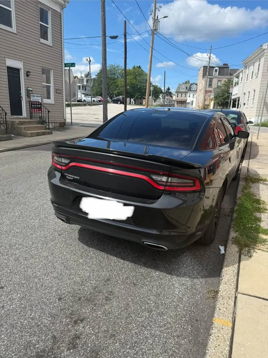2015 Dodge Charger 7th Gen - Image 4 of 8