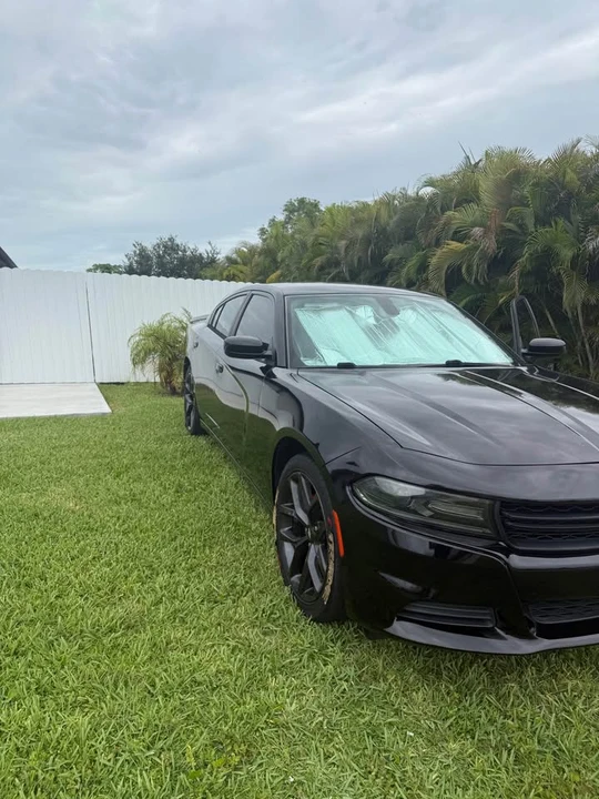 2015 Dodge Charger 7th Gen - Image 4 of 13
