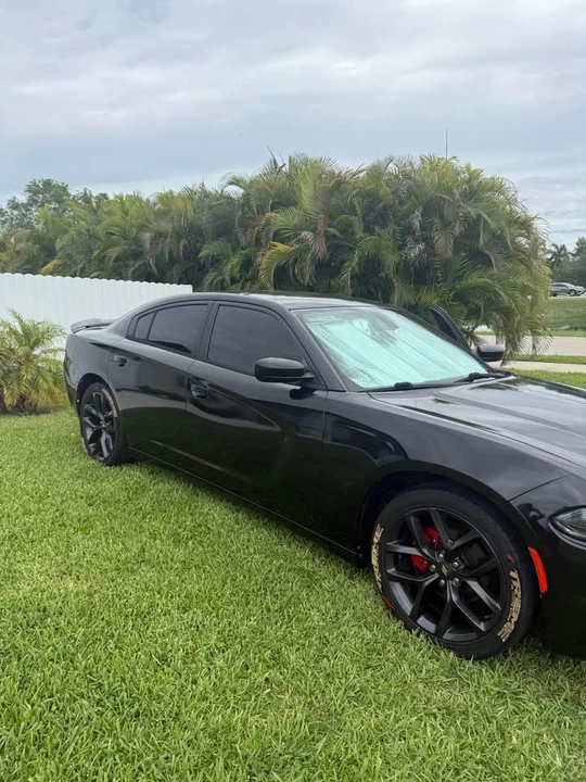 2015 Dodge Charger 7th Gen - Image 3 of 13