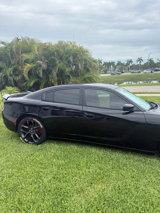 2015 Dodge Charger 7th Gen - Image 6 of 13