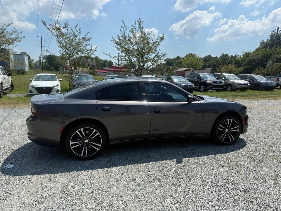2015 Dodge Charger 7th Gen - Image 2 of 16