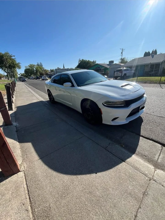 2015 Dodge Charger 7th Gen - Image 2 of 9
