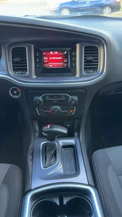 2015 Dodge Charger 7th Gen - Image 5 of 19