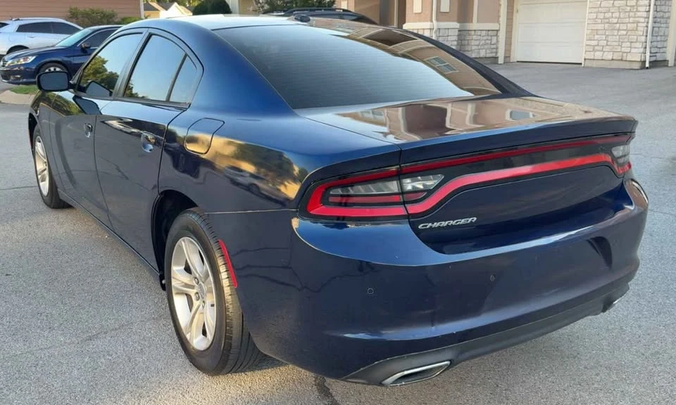2015 Dodge Charger 7th Gen - Image 15 of 19