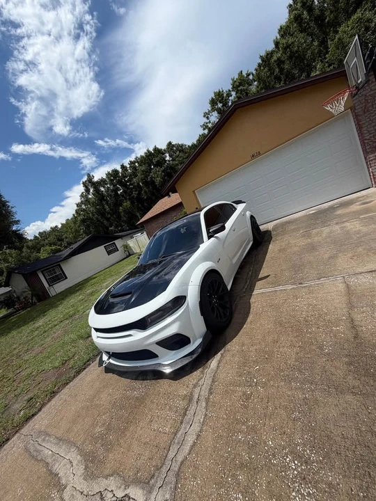 2015 Dodge Charger 7th Gen - Image 2 of 9