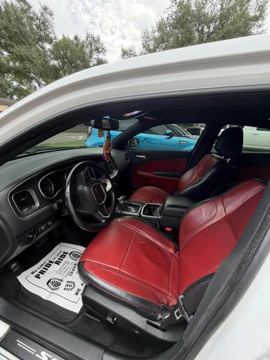 2015 Dodge Charger 7th Gen - Image 4 of 8