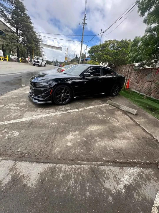 2015 Dodge Charger 7th Gen - Image 3 of 14