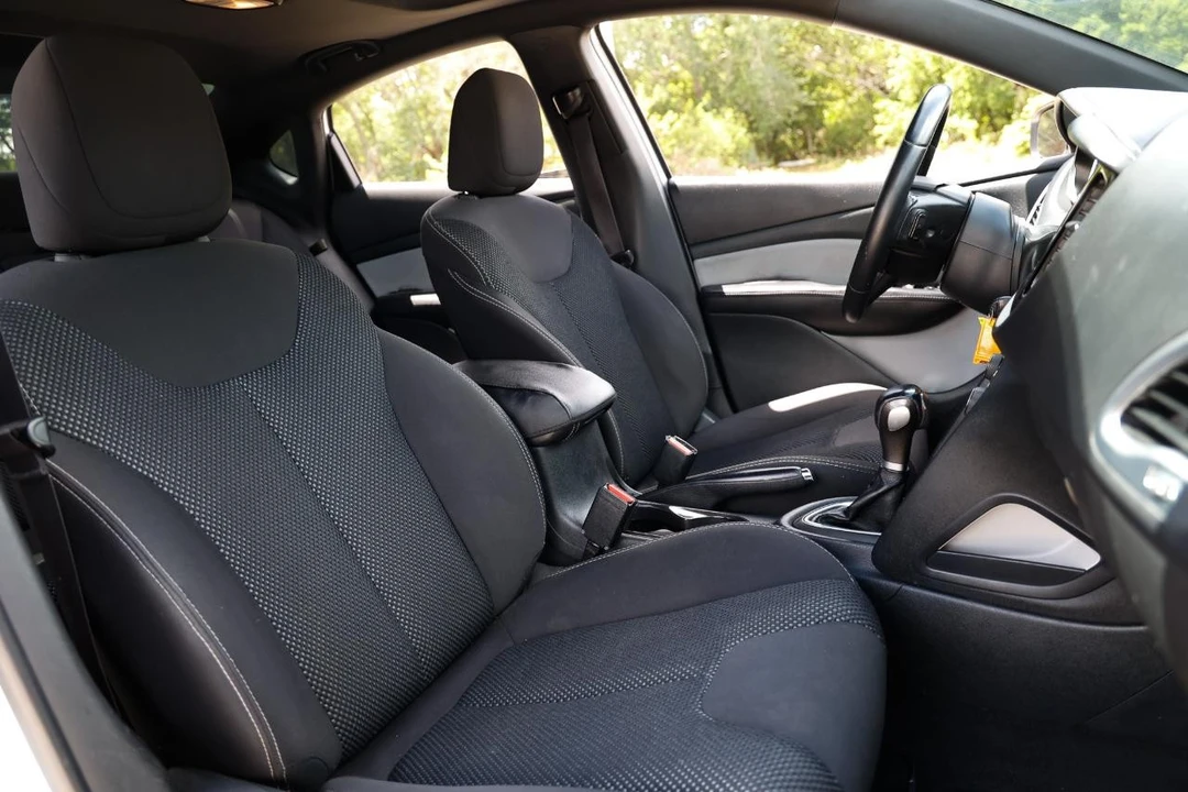 2015 Dodge Dart PF - Image 16 of 31