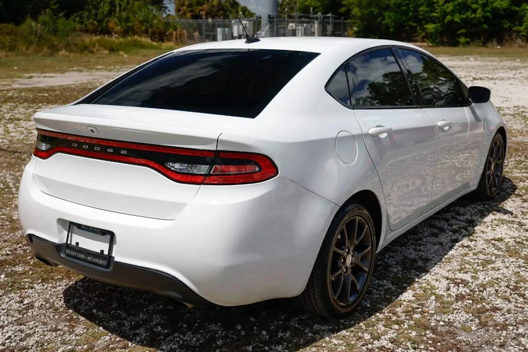 2015 Dodge Dart PF - Image 11 of 31