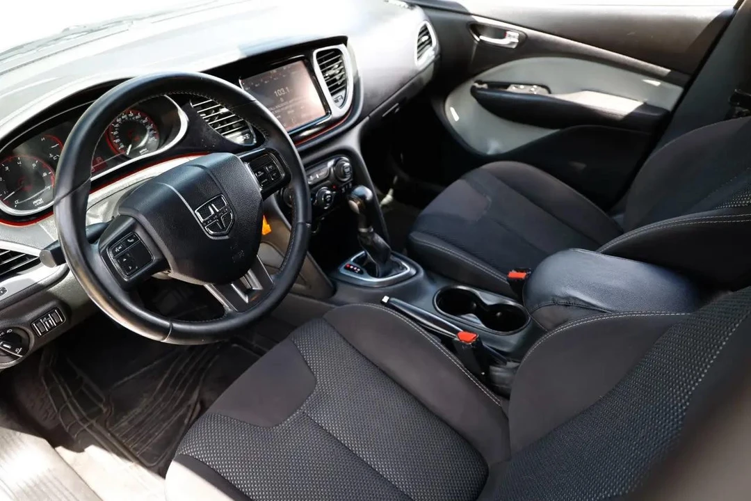 2015 Dodge Dart PF - Image 4 of 31