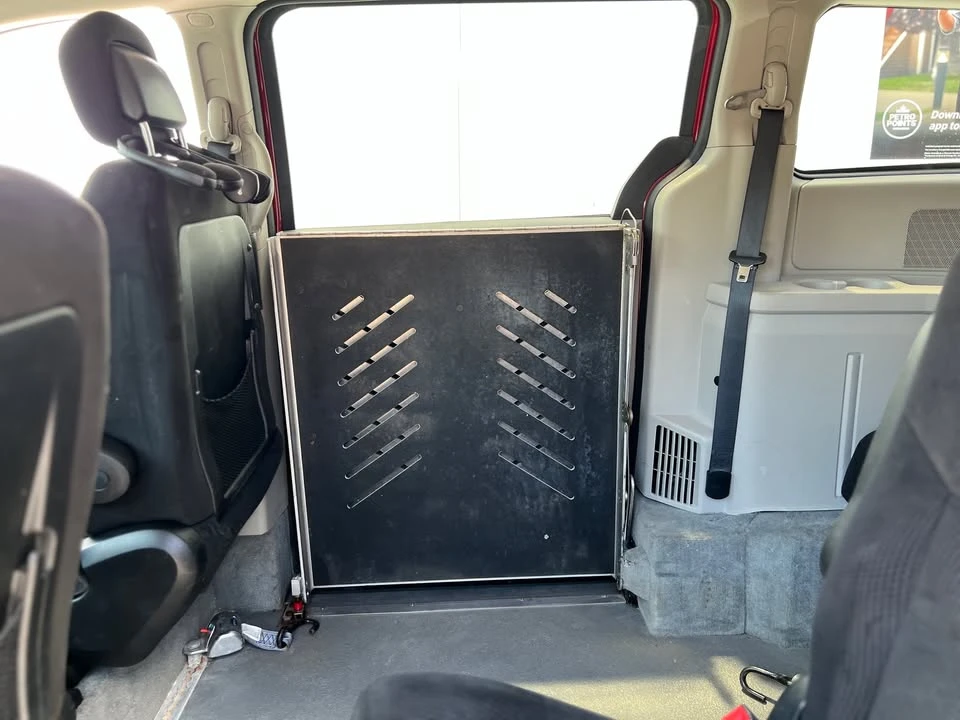 2015 Dodge Caravan - Image 13 of 20