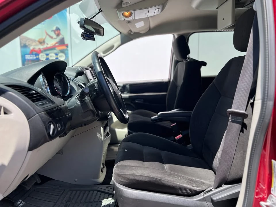 2015 Dodge Caravan - Image 20 of 20