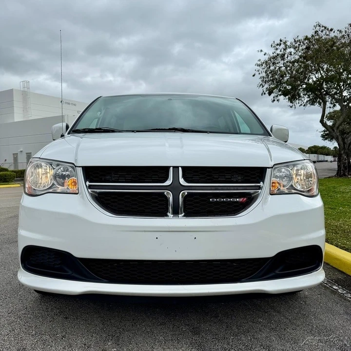 2015 Dodge Caravan - Image 20 of 21
