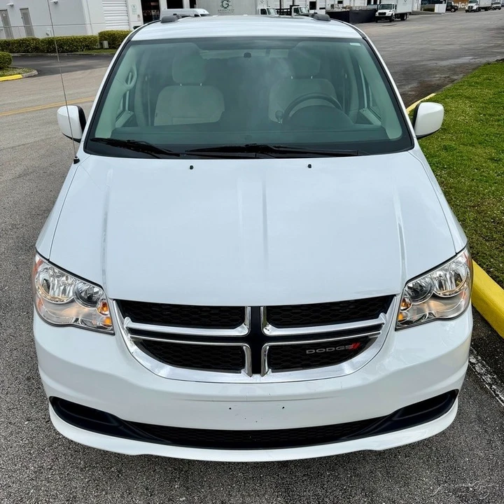 2015 Dodge Caravan - Image 19 of 21