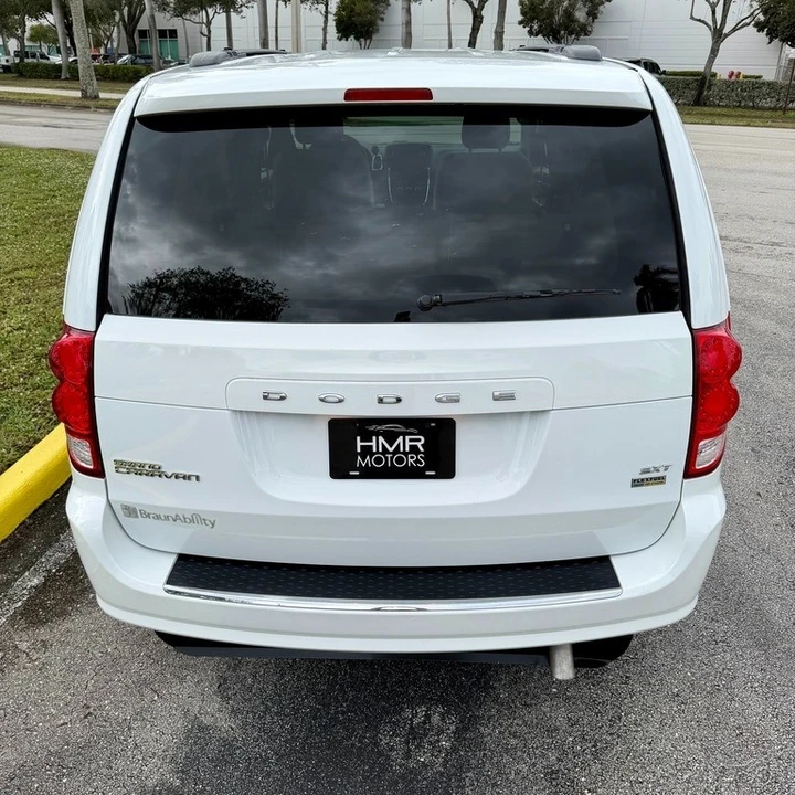 2015 Dodge Caravan - Image 12 of 21